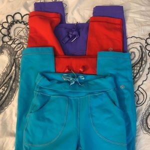 3 pairs of full length Lululemon leggings
